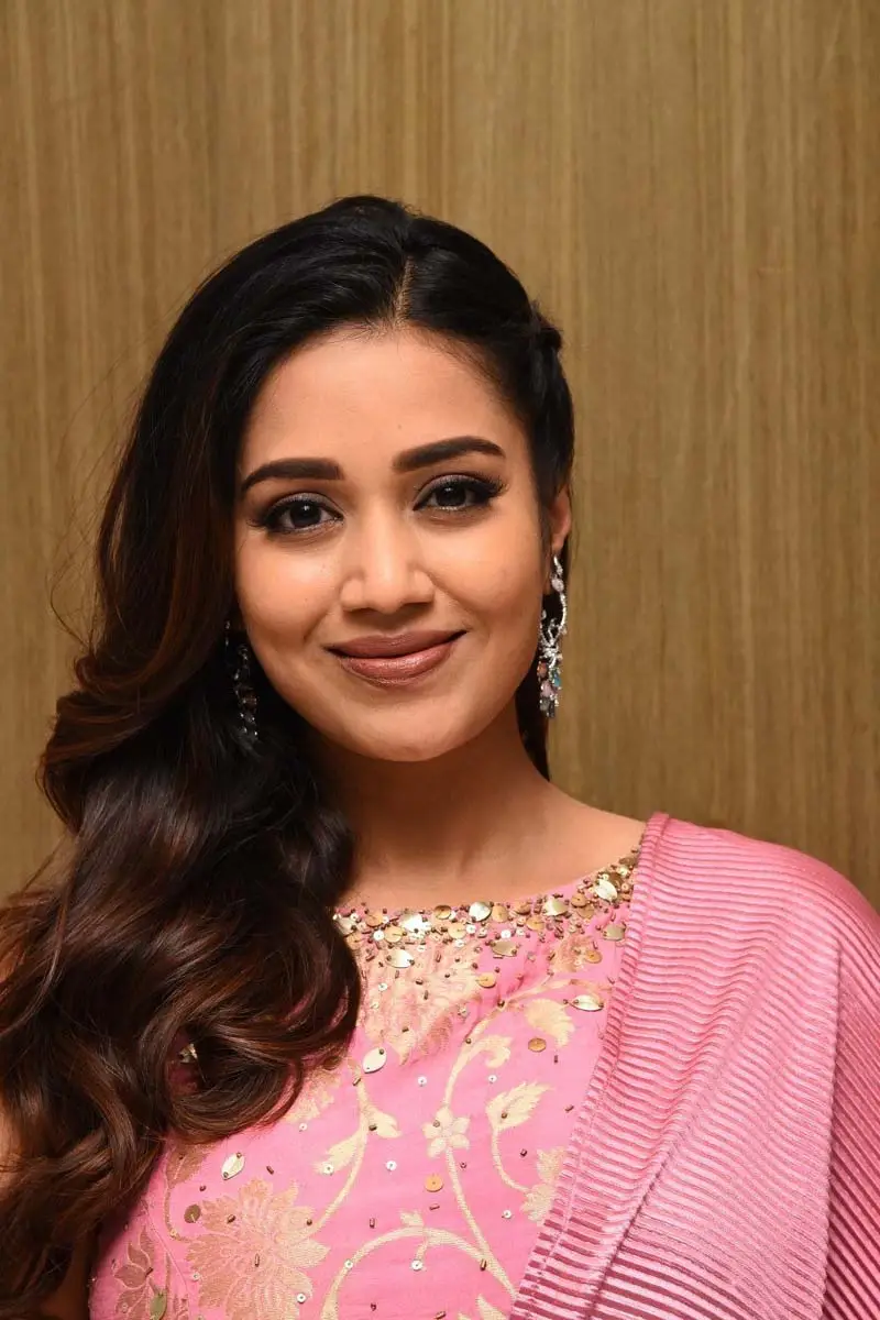 Nivetha Pethuraj Photos In Pink Lehenga Choli